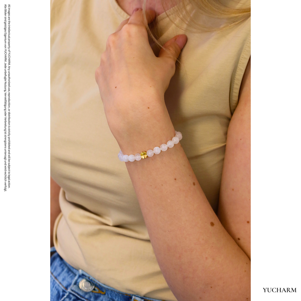 Moonstone bracelet with 24K gold-plated silver cloverleaf