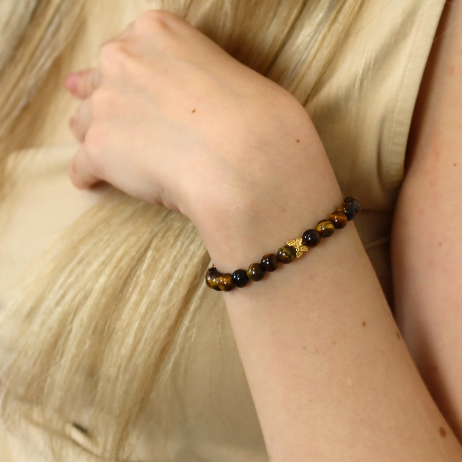 Tigerauge und 24K Vergoldeter Silber-Schmetterling Armband