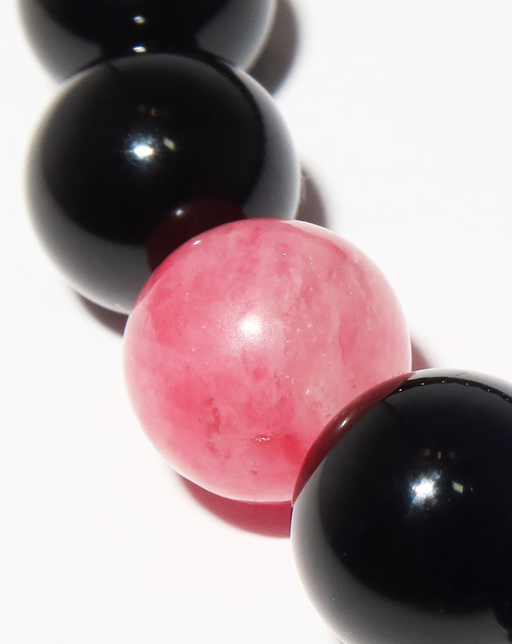 Elegantes Rhodonit und Schwarzer Achat Armband für Damen - stilvoll & kraftvoll - YuCharm