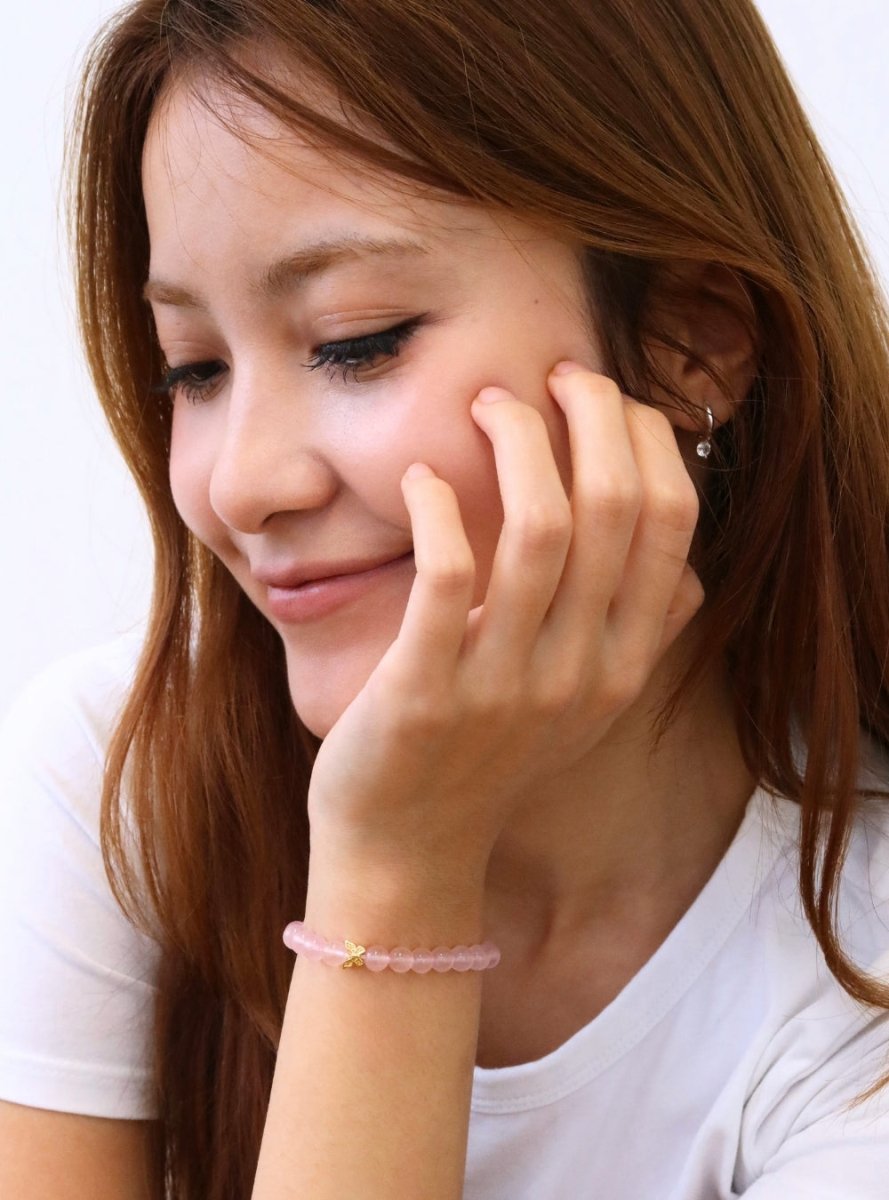 Elegantes Rosenquarz und 24K Vergoldeter Silber - Schmetterling Armband für Damen - stilvoll & kraftvoll - YUCHARM