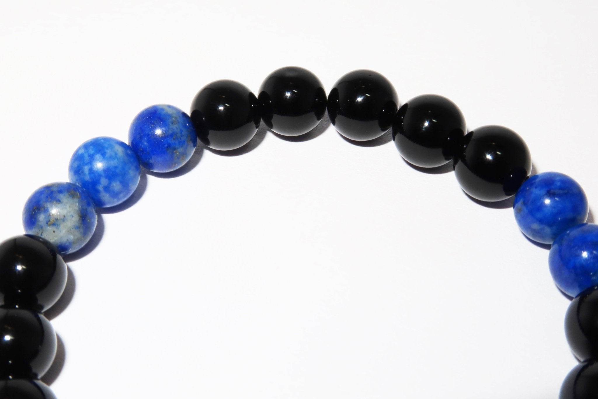 Elegantes Schwarzer Achat und Lapis Lazuli Armband für Damen - stilvoll & kraftvoll - YuCharm