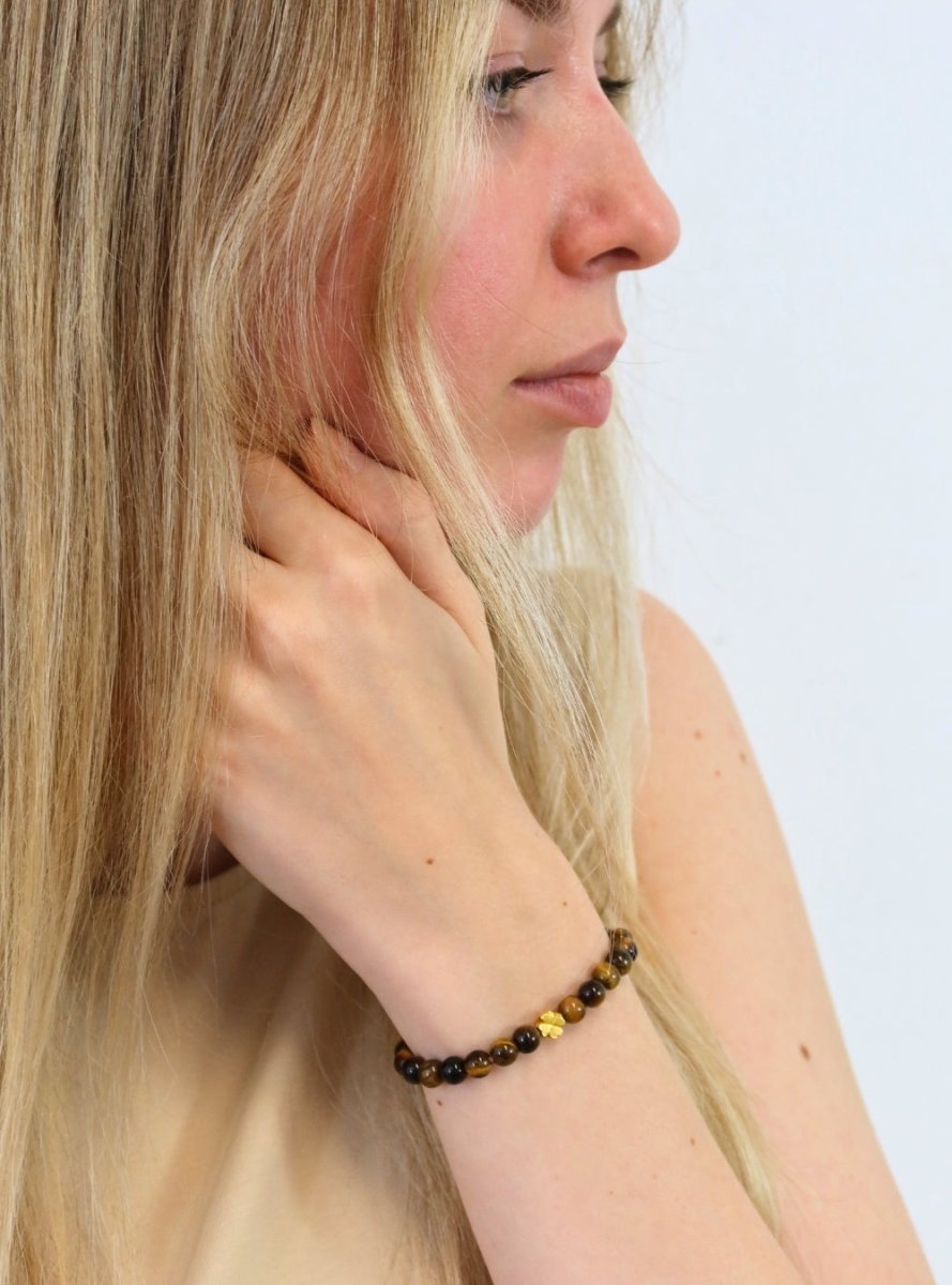 Elegantes Tigerauge und 24K Vergoldetes Silber - Kleeblatt Armband für Damen - stilvoll & kraftvoll - YUCHARM