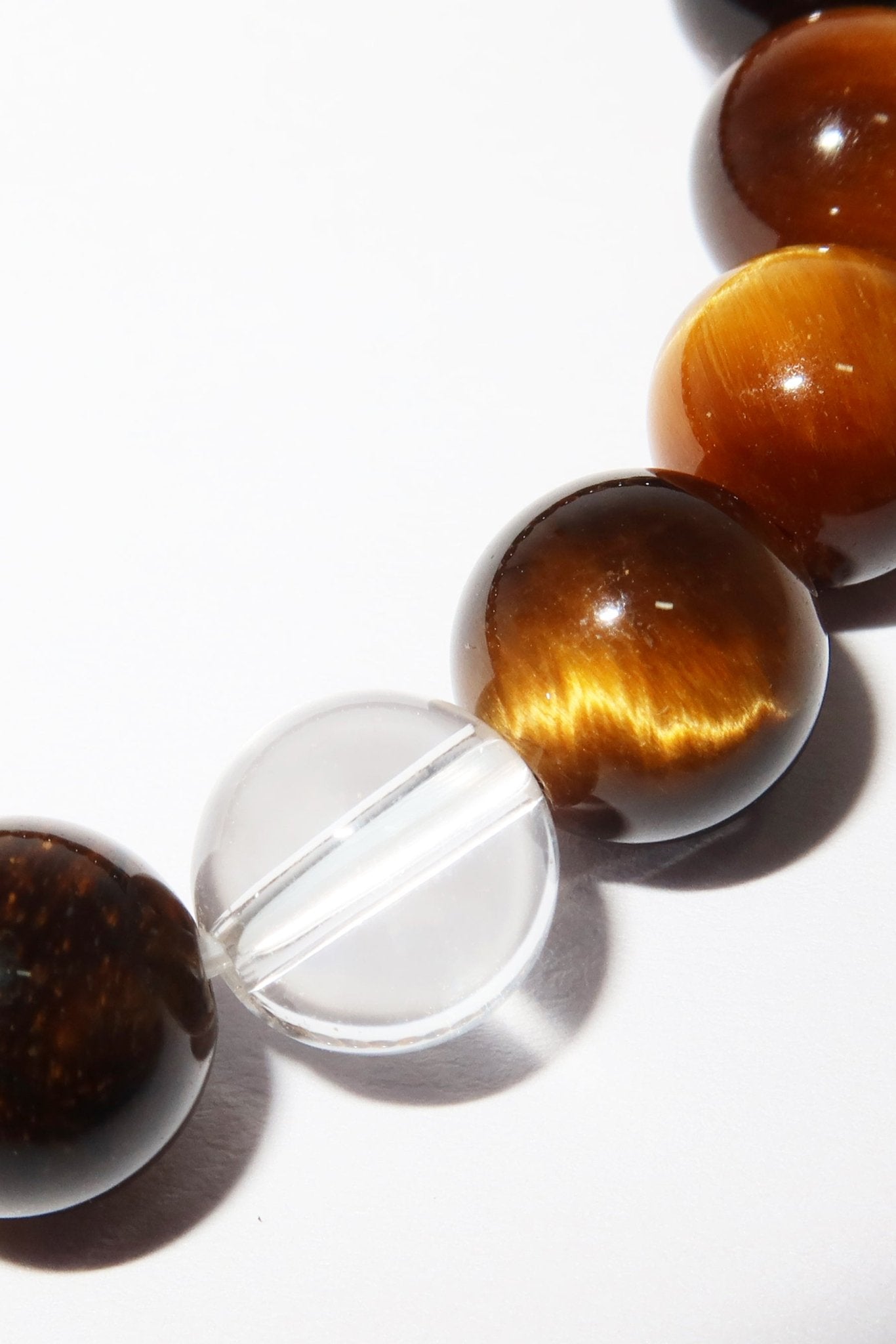 Elegantes Tigerauge und Bergkristall Armband für Damen - stilvoll & kraftvoll - YuCharm