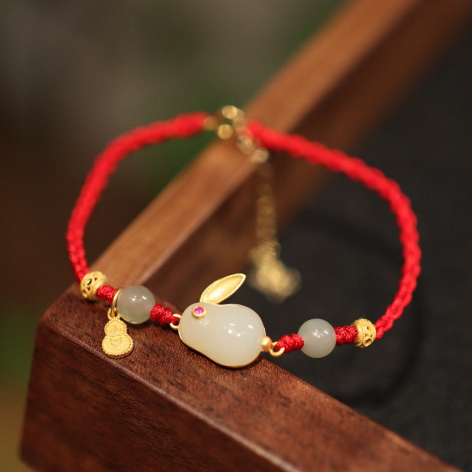 Jahr des Tierkreises · 925 versilbertes Hetian-Jade-Kaninchen-Armband Hotan Jade-Kaninchen-Armband, rotes Seil-Kollektion, rotes Seil-Armband, geflochtenes Mädchen-Armband, Jahr des Kaninchens, Benmingnian-Armband